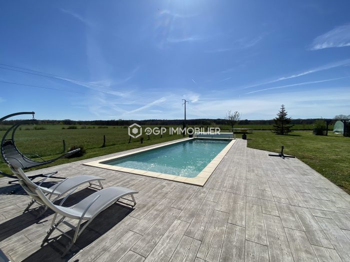 Villa à vendre, 7 pièces - Castelnau-d'Estrétefonds 31620