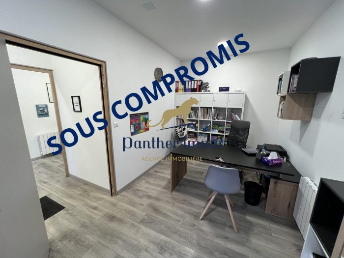 Local professionnel à vendre, 37 m² - Saint-Cyr-sur-Loire 37540