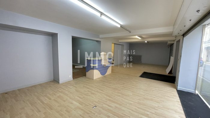 Immeuble à vendre, 219 m² - Saint-Calais 72120