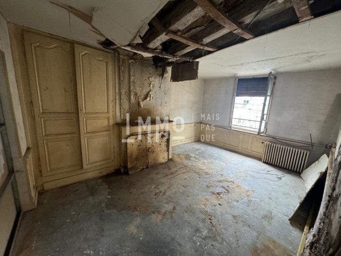 Immeuble à vendre, 433 m² - Montval-sur-Loir 72500