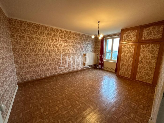 Maison mitoyenne 1 côté à vendre, 5 pièces - Luceau 72500