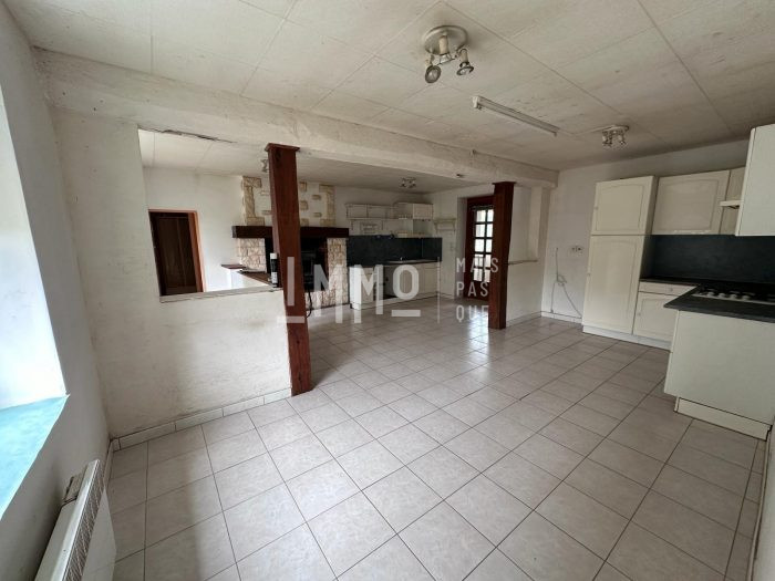 Maison de campagne à vendre, 4 pièces - Pruillé-l'Éguillé 72150