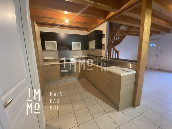 Maison mitoyenne 1 côté à vendre, 6 pièces - La Roche-sur-Foron 74800