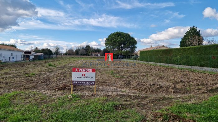 Terrain constructible à vendre, 957 m² - Saint-André-de-Cubzac 33240