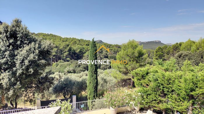 Appartement à vendre, 2 pièces - Les Baux-de-Provence 13520