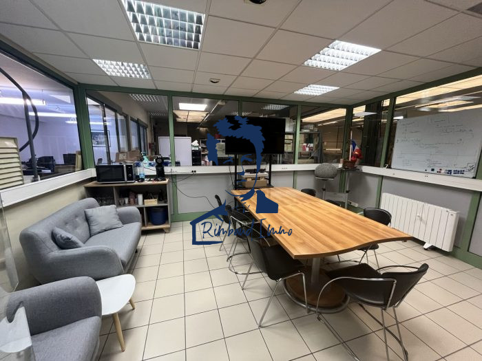 Entrepôt à louer, 2250 m² - Givet 08600