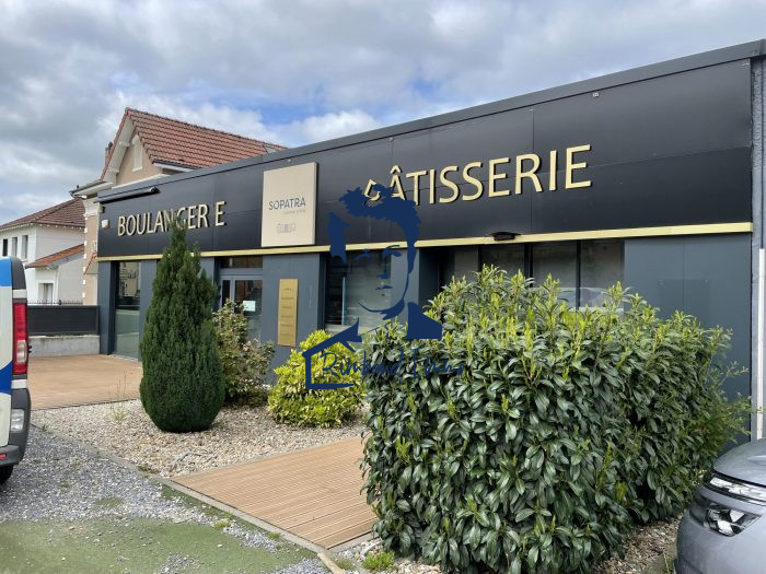 Local professionnel à vendre, 920 m² - Dom-le-Mesnil 08160