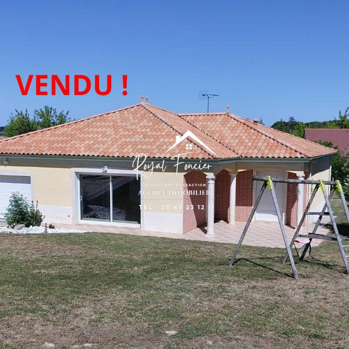 Maison plain-pied à vendre, 6 pièces - Dangé-Saint-Romain 86220