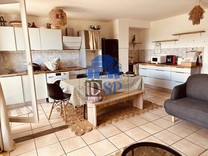 Appartement à louer, 3 pièces - Saint-Denis 97490