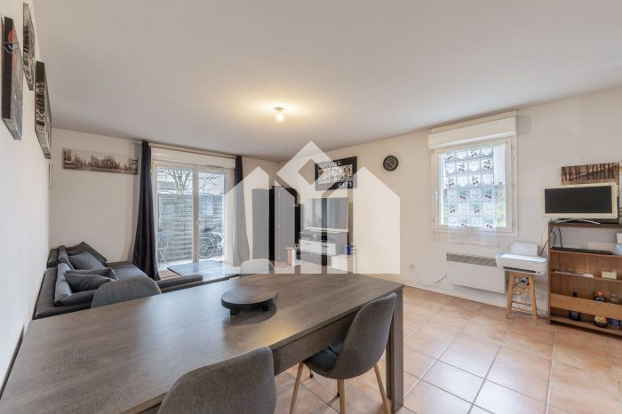 Appartement à vendre, 3 pièces - Coutras 33230