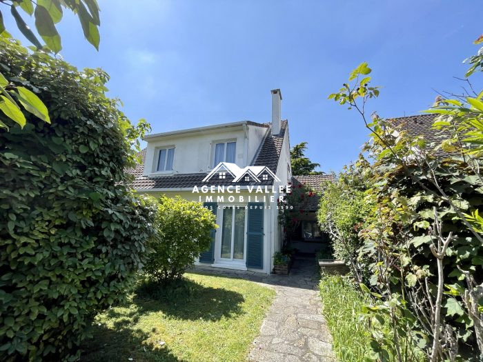 Maison individuelle à vendre, 8 pièces - Saintry-sur-Seine 91250