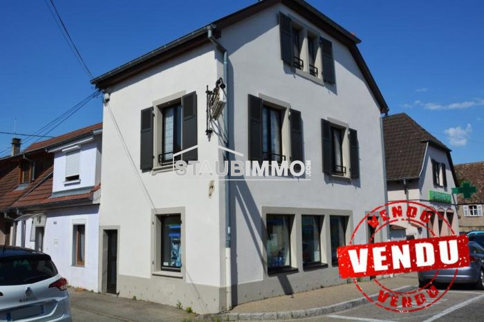 Immeuble à vendre, 66 m² - Issenheim 68500