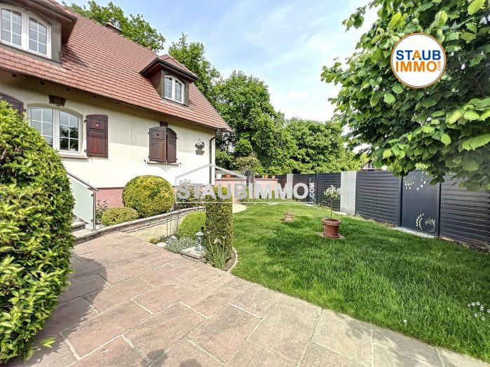 Maison à vendre, 9 pièces - Saint-Louis 68300