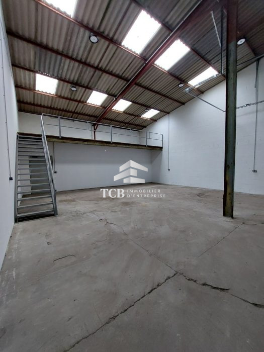 Local industriel à louer, 126 m² - Ancenis-Saint-Géréon 44150