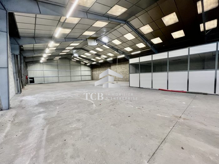 Local industriel à vendre, 3148 m² - Carquefou 44470