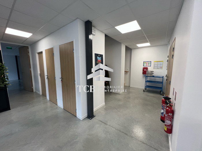 Bureau à vendre, 290 m² - Saint-Herblain 44800