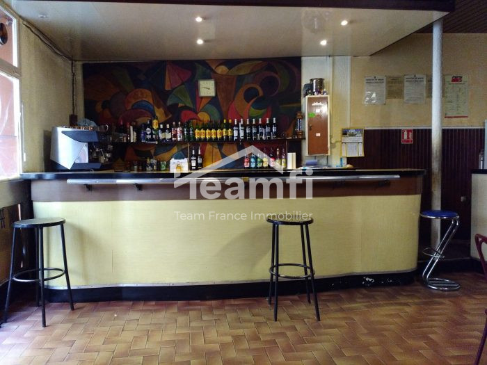 Photo LOCAL COMMERCIAL 60m2 AVEC LICENCE IV image 1/3