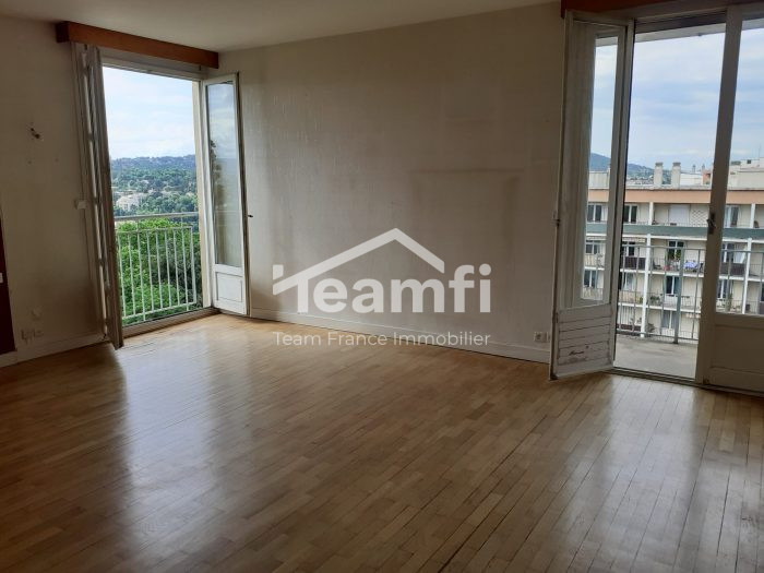 Appartement à vendre, 4 pièces - Caluire-et-Cuire 69300