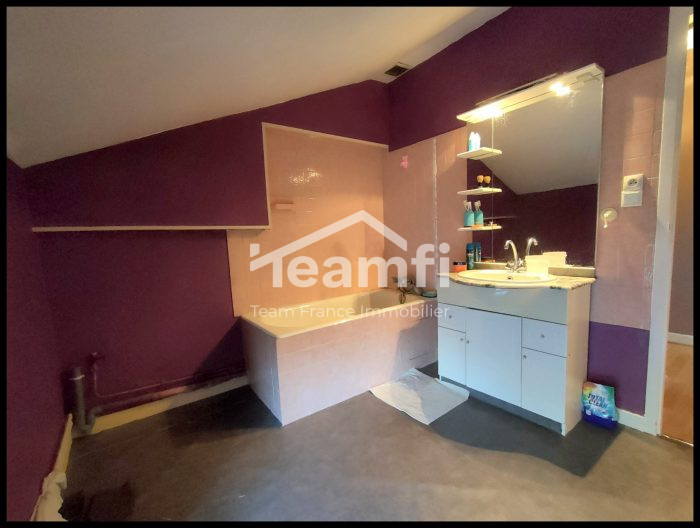 Appartement à vendre, 5 pièces - Thiers 63300