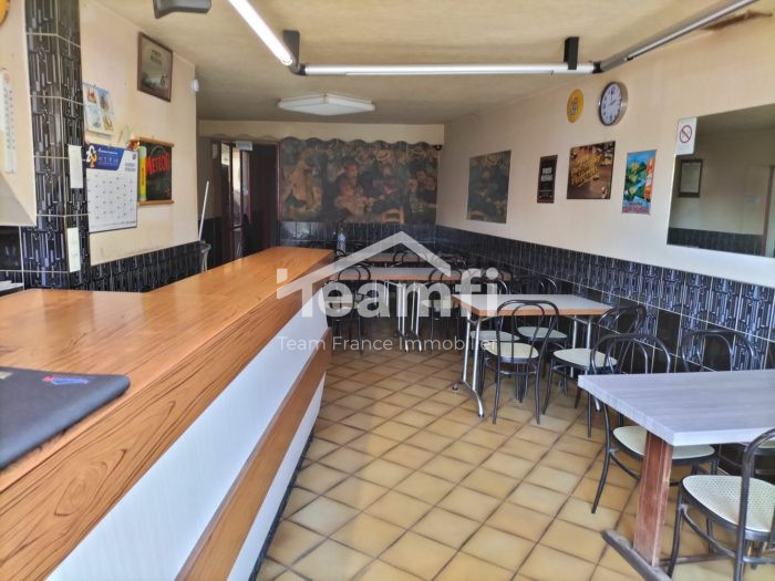 Restaurant, bar à vendre, 110 m² 25 places - Billom 63160