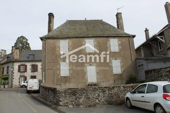 Maison ancienne à vendre, 5 pièces - Trizac 15400