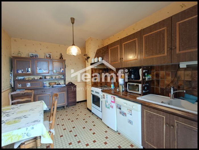 Maison mitoyenne 1 côté à vendre, 5 pièces - Saint-Rémy-sur-Durolle 63550