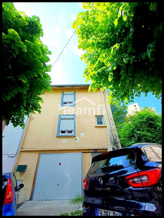 Maison ancienne à vendre, 5 pièces - Thiers 63300