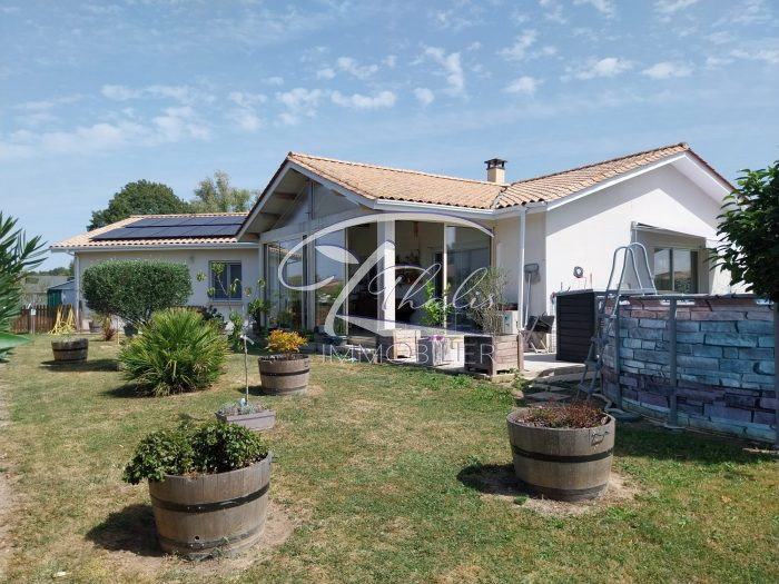 Maison contemporaine à vendre, 6 pièces - La Lande-de-Fronsac 33240