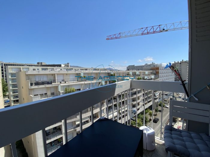 Appartement à louer, 1 pièce - Marseille 13005