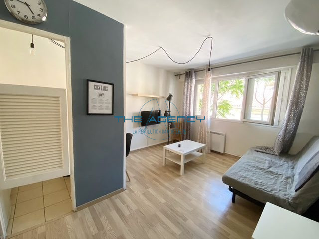 Appartement à louer, 1 pièce - Marseille 13006