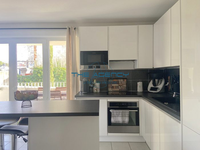 Appartement à vendre, 3 pièces - Marseille 13008