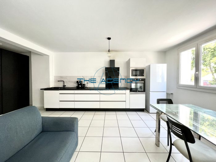 Appartement à vendre, 2 pièces - Marseille 13008