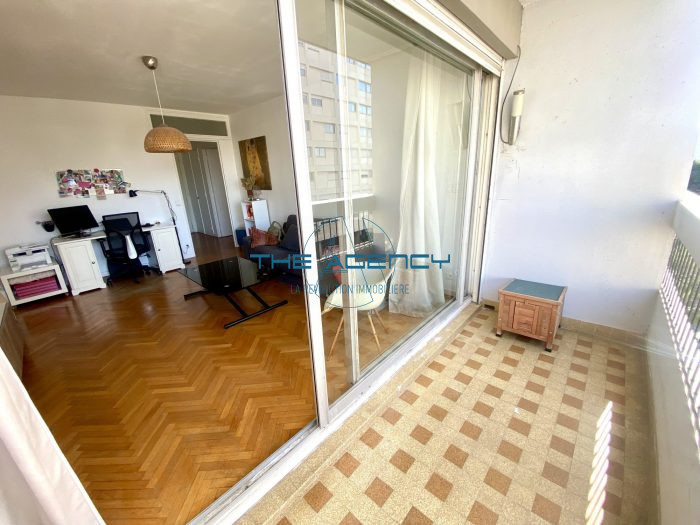 Appartement à vendre, 3 pièces - Marseille 13009