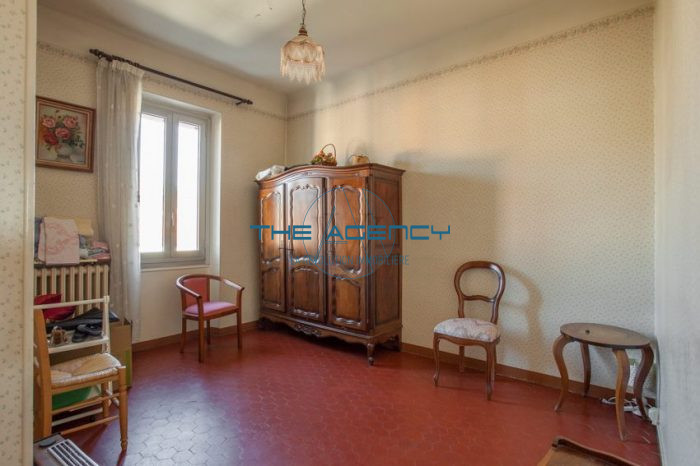 Maison mitoyenne 1 côté à vendre, 6 pièces - Marseille 13016