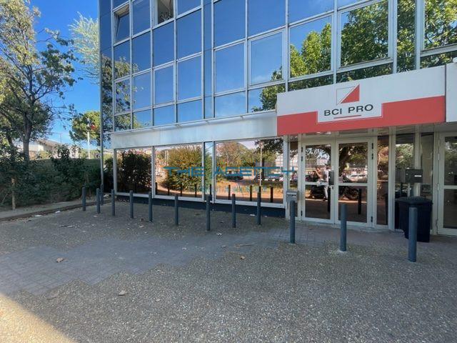 Local commercial à vendre, 225 m² - Marseille 13008