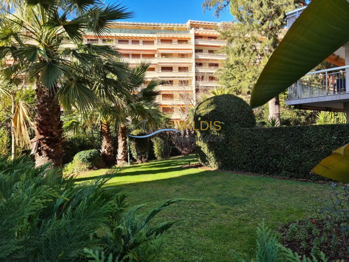 Appartement à vendre, 2 pièces - Cannes 06400