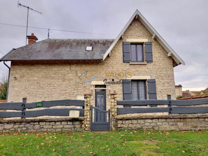 Maison ancienne à vendre, 4 pièces - Vailly-sur-Aisne 02370