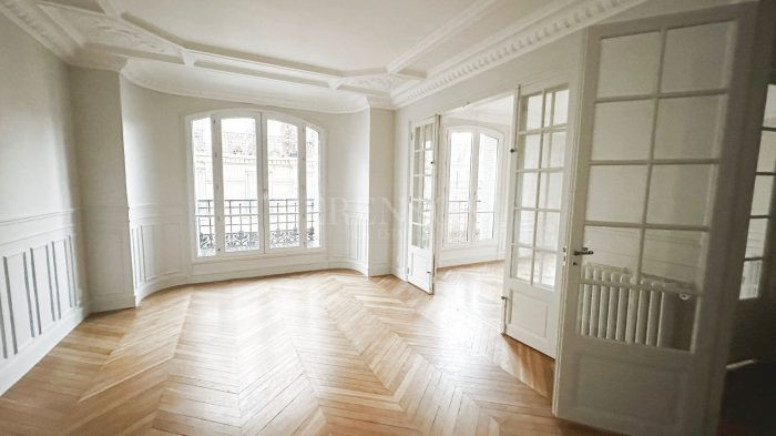 Appartement à louer, 4 pièces - Paris 75018