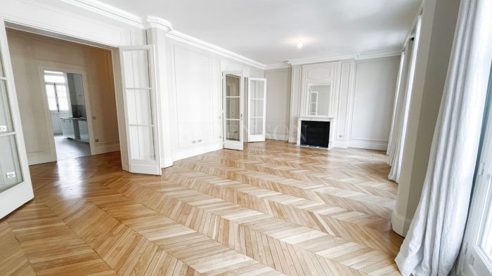 Appartement à louer, 6 pièces - Paris 75006