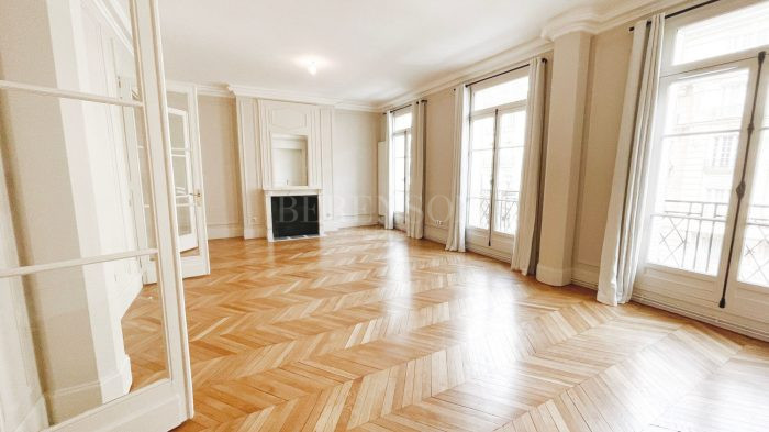 Appartement à louer, 6 pièces - Paris 75006
