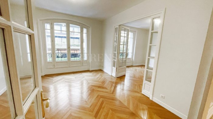 Appartement à louer, 5 pièces - Paris 75016