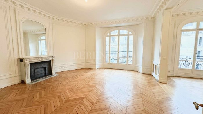 Appartement à louer, 7 pièces - Paris 75016