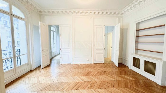 Appartement à louer, 7 pièces - Paris 75016