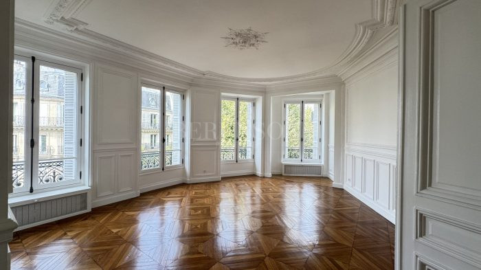 Appartement à louer, 7 pièces - Paris 75008