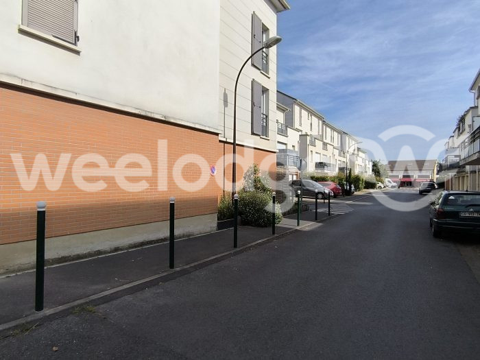 Vente Garage/Parking CONFLANS-SAINTE-HONORINE 78700 Yvelines FRANCE