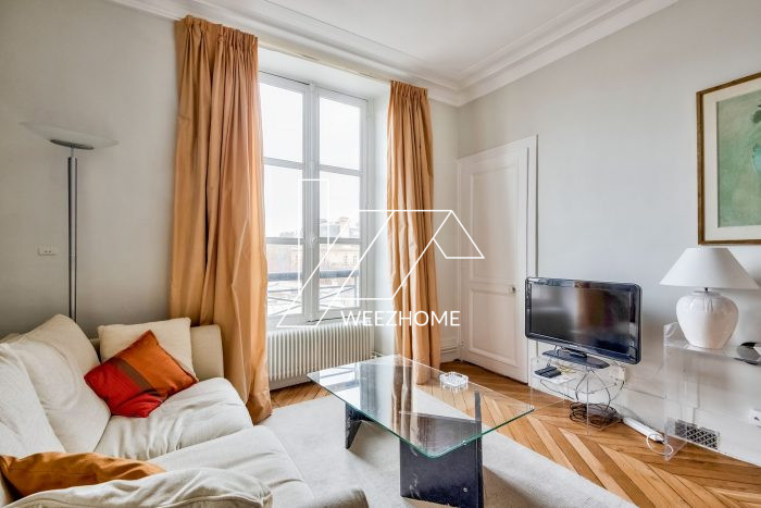 Apartment for rent, 2 rooms - Paris 75008