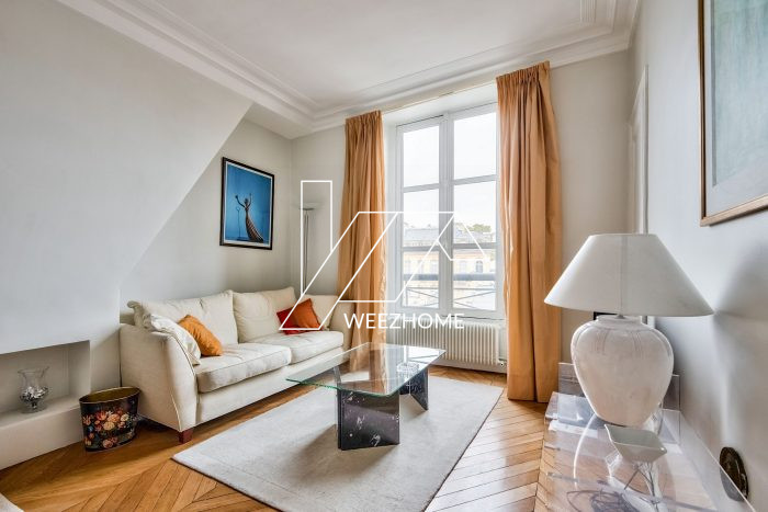 Apartment for rent, 2 rooms - Paris 75008