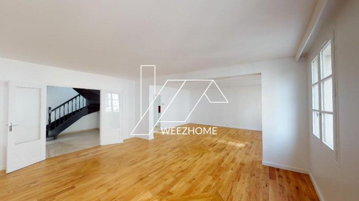 Duplex for rent, 5 rooms - Paris 75008
