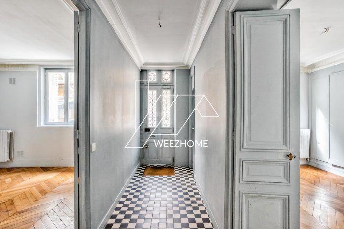 Professional premises for rent, 67 m² - Paris 75008