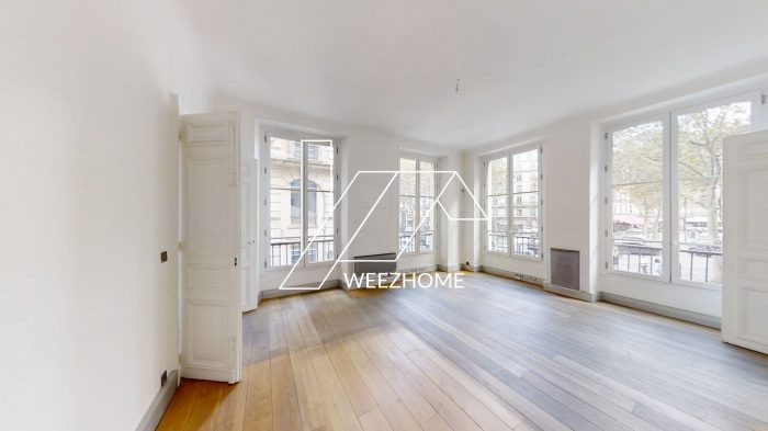 Bureau à louer, 210 m² - Paris 75008